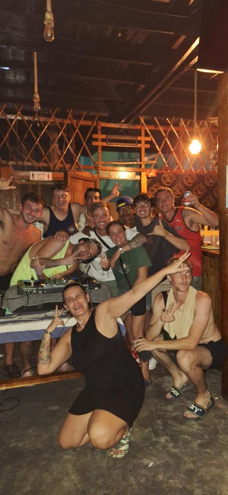Tipsy Turtle Hostel Kaoh Touch Exterior photo